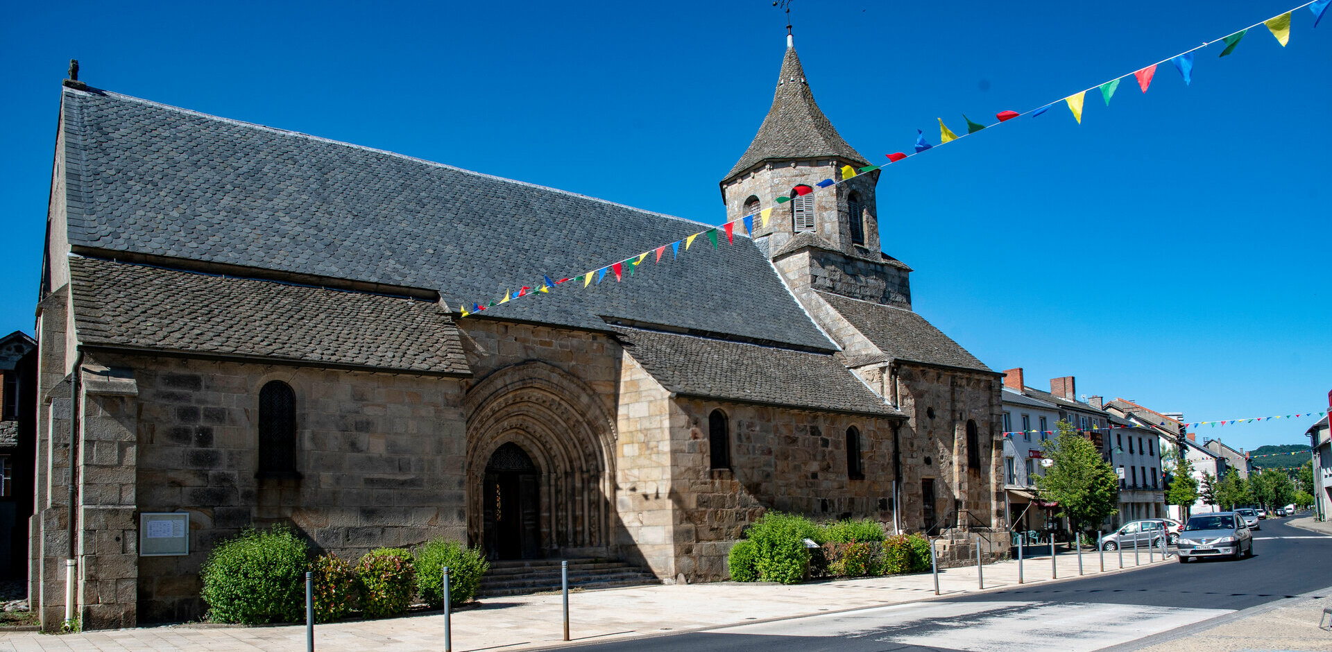 Bienvenue a Bourg-Lastic, commune du Puy de dôme en Auvergne